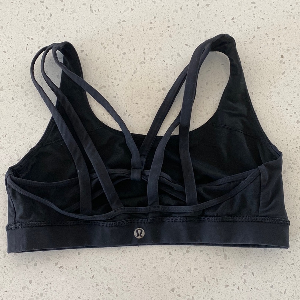 Lululemon sports bra
